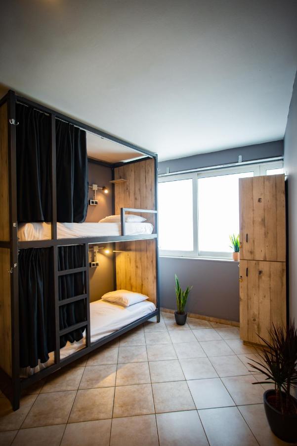 Bett im gemischten 6-Bett-Schlafsaal